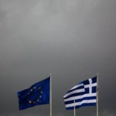 Ο Γιούνκερ βάζει στον πάγο την 6η δόση