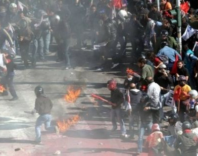 Για κακούργημα 8 από τους συλληφθέντες των επεισοδίων