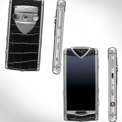 Όταν η Vertu ανακάλυψε την touchscreen οθόνη