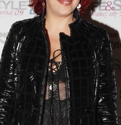 Η Ελένη Μενεγάκη συνάντησε την τηλεοπτική Ελένη Βλαχάκη σε μια ανατρεπτική συνέντευξη