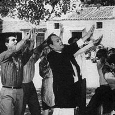 Σας έχει μείνει καθόλου αξιοπρέπεια;