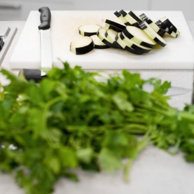 Γευστική πανδαισία: Τηγανητές φέτες χαλουμιού με λαχανικά