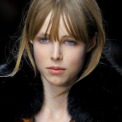 Αρμονικά χρώματα και κουρέματα