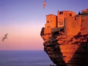 Η χώρα της ακυβερνησίας…
