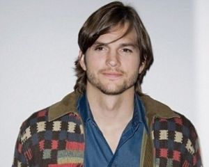 Γιατί παρατάει το Twitter o Ashton Kutcher; (pic)