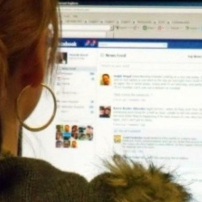 «Θερίζουν» οι χωρισμοί μέσω… Facebook