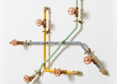 Και οι σωλήνες να φαίνονται, έτσι;