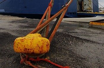 Ούτε πλοία κινούνται την Πέμπτη