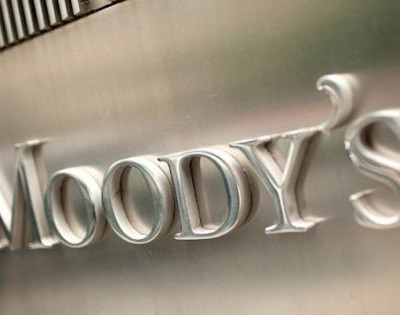 H Moody’s προανήγγειλε την υποβάθμιση 87 ευρωπαϊκών τραπεζών