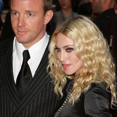Guy Ritchie: "Έβγαλα λεφτά από τη Μadonna"
