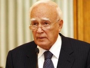 Συνάντηση Παπούλια-Μπάιντεν την Δευτέρα