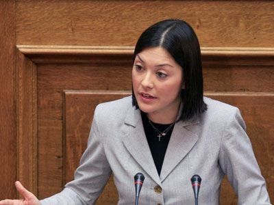 Δεξιό κόμμα κατέληξε το ΠΑΣΟΚ για τη Νάντια Γιαννακοπούλου
