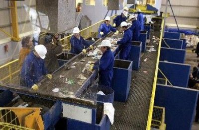 Αντιπαραγωγικοί ναι, αλλά όχι τεμπέληδες οι Έλληνες