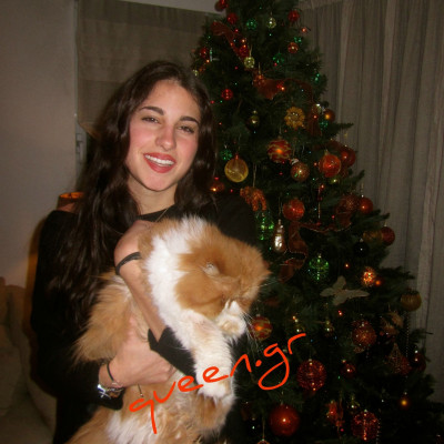 Η Παυλίνα ερωτεύτηκε .. και το hot αγόρι το λένε Toffee..