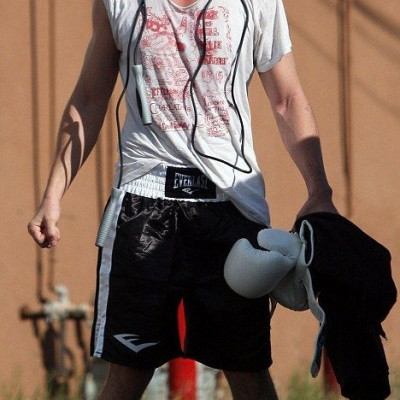 Ο Ryan Gosling παίζει ξύλο