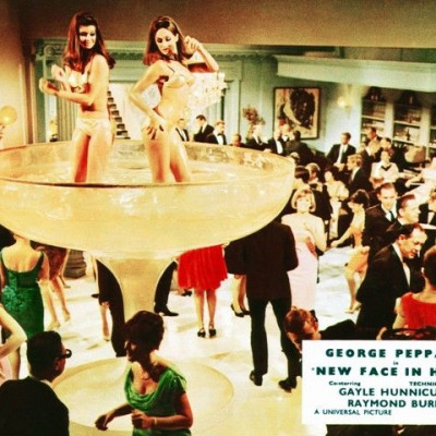 Το τρία έρχεται, το party animal φεύγει