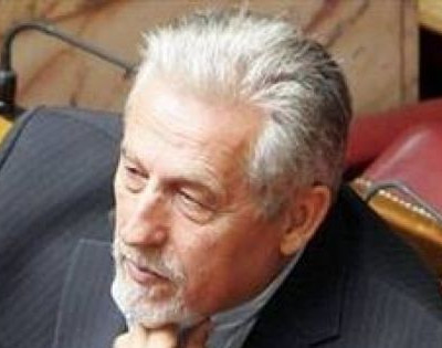 Γ. Μανώλης: «Κατώτερος των περιστάσεων ο Παπαδήμος»