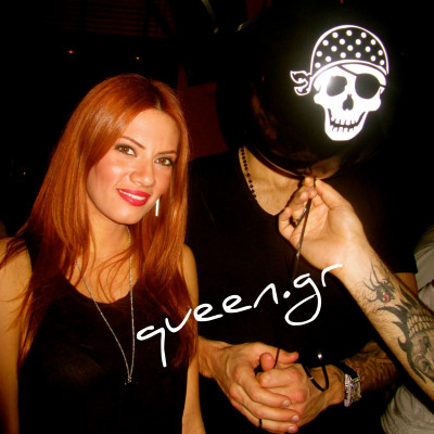 Quiz : Μαντέψτε τι κάνει και ποιός είναι πίσω από το μπαλόνι..