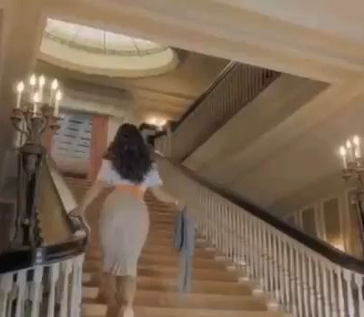 Η Kim Kardashian σε ρετρό εμφάνιση