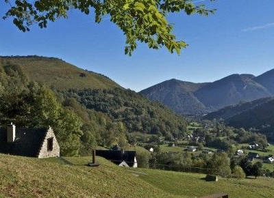 Το αόρατο σπίτι με την χορταρένια σκεπή