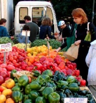 Λαϊκή Vol. II: Μια διαφορετική αγορά