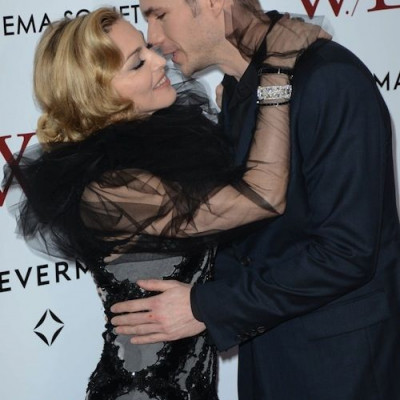 Η Madonna αλλού πίνει και αλλού πάει και ξεδίνει