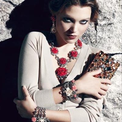 Φτιάξτε μόνες σας ένα clutch σαν της Prada!