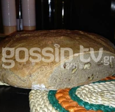 Υβόννη Μπόσνιακ: Και κούκλα, και νοικοκυρά… τυχερέ Αντώνη!