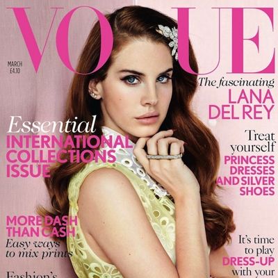 H Lana Del Rey στο εξώφυλλο της Vogue