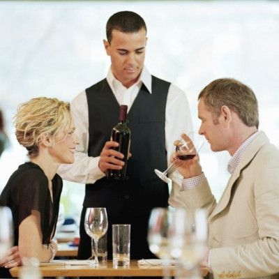 Απορία της ημέρας: Τι να φορέσω του Αγίου Βαλεντίνου