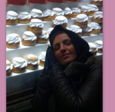 Η γλυκατζού Έλενα Παπαρίζου!