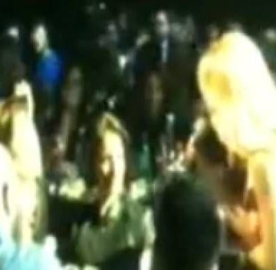 Η Παπαρίζου απαντά για το… hot κοπλιμέντο στην Θεοδωρίδου!