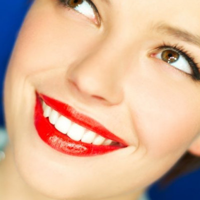 Όψεις πορσελάνης χωρίς τρόχισμα για celebrity smiles