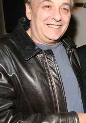 Ανδρέας Μικρούτσικος: «Είμαι μπουχτισμένος από την τηλεόραση»