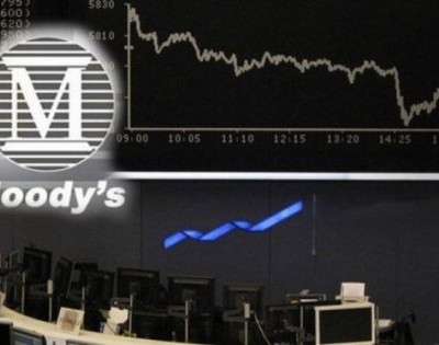 Moody΄s: Παραμένει υψηλό το ρίσκο χρεοκοπίας για την Ελλάδα