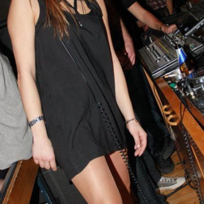 H νεαρή  παρουσιάστρια που κλέβει τις εντυπώσεις στην Θεσσαλονίκη