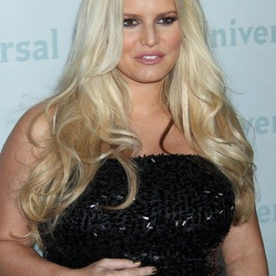Η Jessica Simpson αποκαλύπτει πόσα κιλά πήρε κατά τη διάρκεια της εγκυμοσύνης της