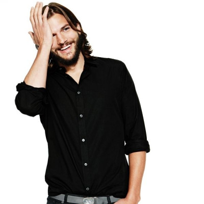 Ashton Kutcher: O Justin Bieber με ανάγκασε να αγοράσω το σπίτι μου