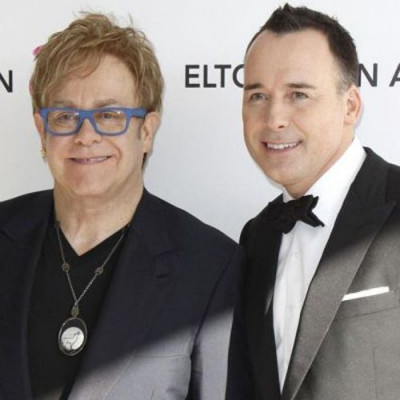 Και δεύτερο παιδί για τον Elton John;