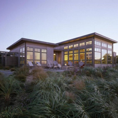 Άμμος και βότσαλα