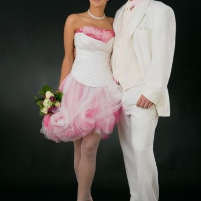 Να φορέσω κοντό νυφικό;