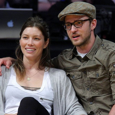 Έναν μεγάλο, καλοκαιρινό γάμο προγραμματίζουν Timberlake και Biel