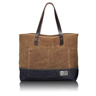 Συνεργασία Earnest Sewn και Tumi για μια Limited Edition tote bag