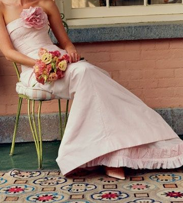 Βάλτε λίγη από την Άνοιξη στο νυφικό σας