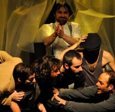 Μια μοναδική παράσταση στο θέατρο Badminton