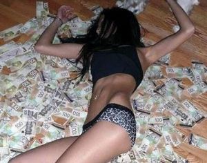 Σταθερός δεσμός ή πολλές ερωμένες; Τι συμφέρει περισσότερο, τώρα με την κρίση