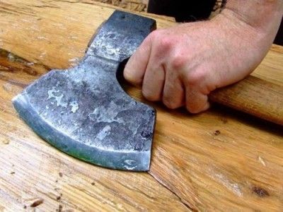 AΠΟΚΛΕΙΣΤΙΚΟ: Αριστεριστές κουκουλοφόροι με ΤΣΕΚΟΥΡΙ επιτίθενται σε φοιτητές και μέλη της ΔΑΠ! (video)