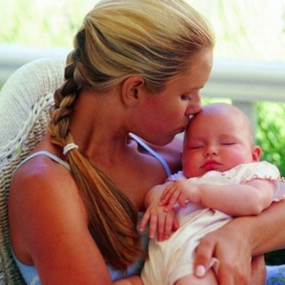 Μόλις γέννησα. Κάνει να δεχτώ κόσμο στο σπίτι;