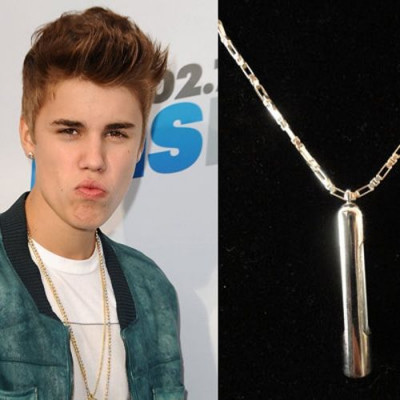 Κολιέ με DNA του Justin Bieber