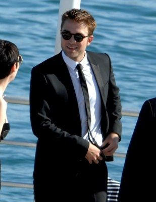 Robert Pattinson: Στις Κάννες για να βρεθεί στο πλευρό της καλής του